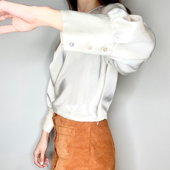 ❌❌ NOT AVAILABLE- NWT Zara Ivory Wrap Top ❌❌ - Picture 5 of 8